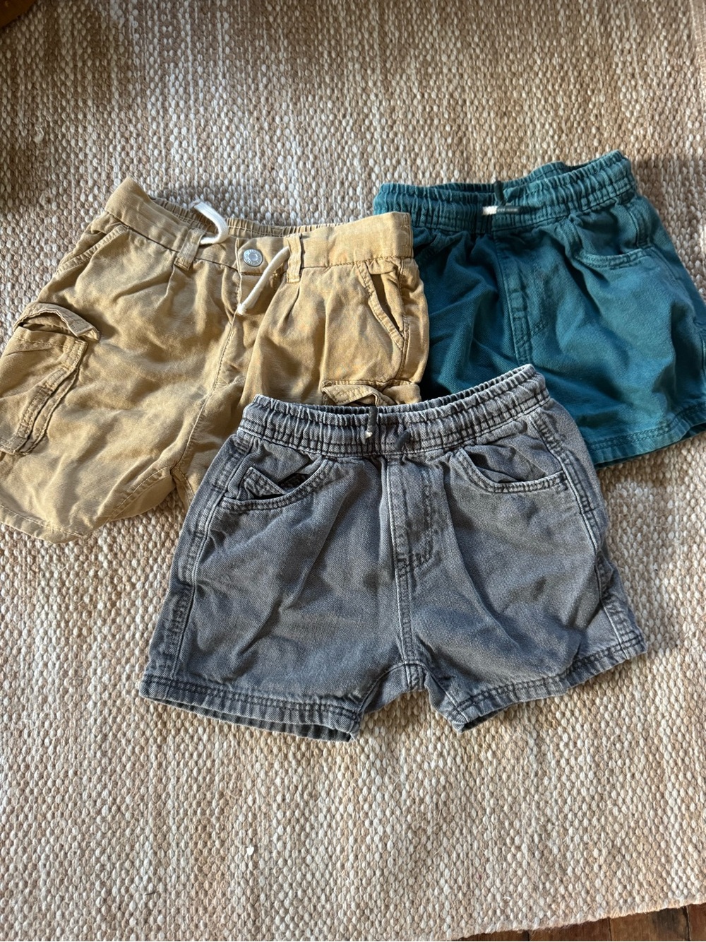 Zara Kids Three-Pack Shorts in Mustard, Teal, and Gray